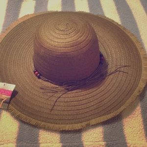 Beach hat!